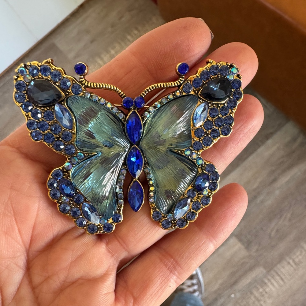 Aratta Rhinestone Butterfly Statement Pendant Bro… - image 1